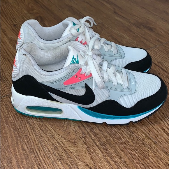 nike air max correlate white black new green